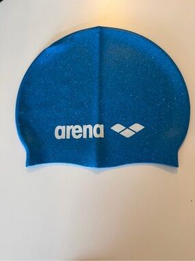 Arena Blue Silicone Swim Cap in Pack